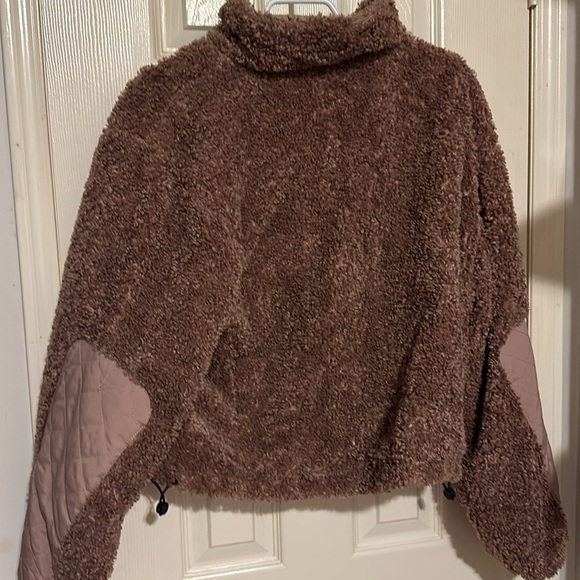 NWOT Garage Rose Tinted Brown Fuzz Cropped Jacket Zip-Up - Picture 3 of 3